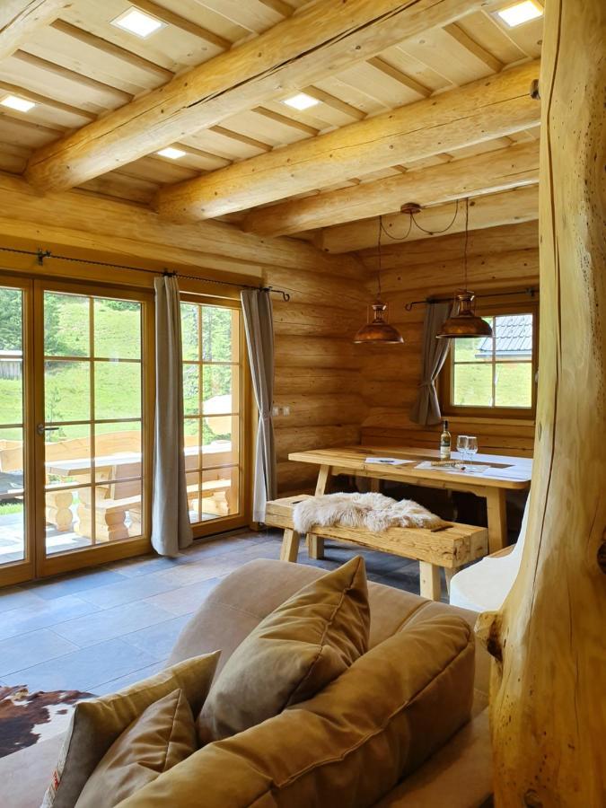 Almzauber Chalets - Haus Enzian Inkl Infrarotliegen Хохриндль Экстерьер фото